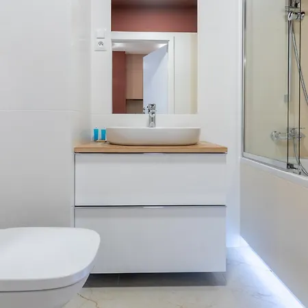 Business Deluxe By Bookinghost Apartamento Katowice