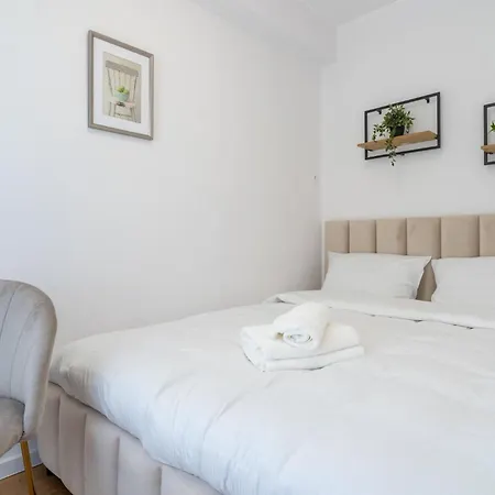 Business Deluxe By Bookinghost Apartmán