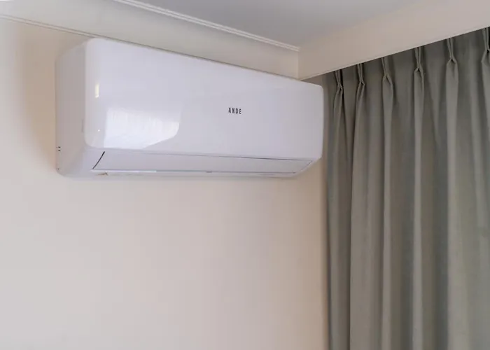 Business Deluxe By Bookinghost *