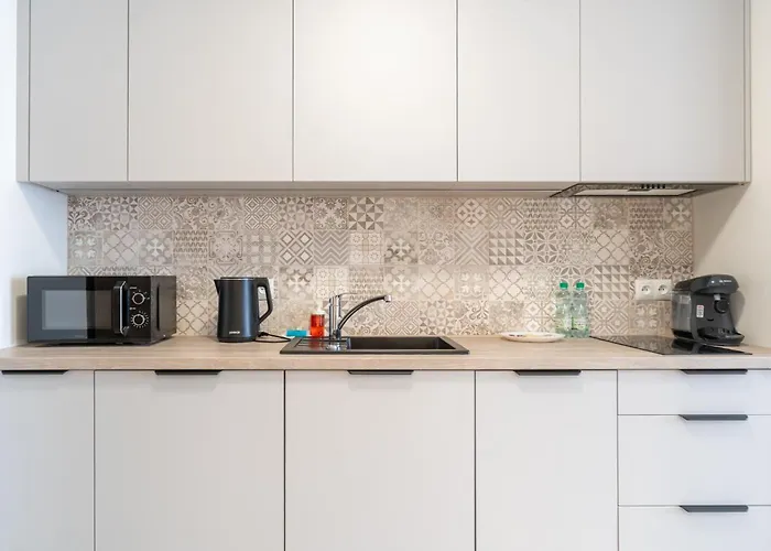 Business Deluxe By Bookinghost *