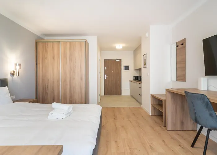 Business Deluxe By Bookinghost