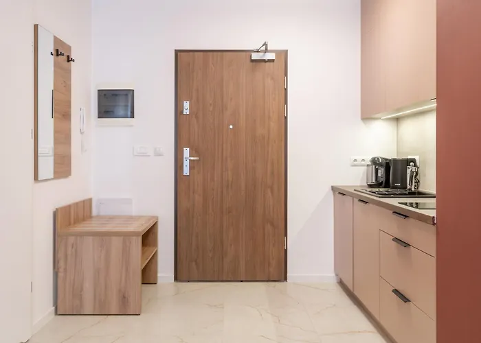 Business Deluxe By Bookinghost *